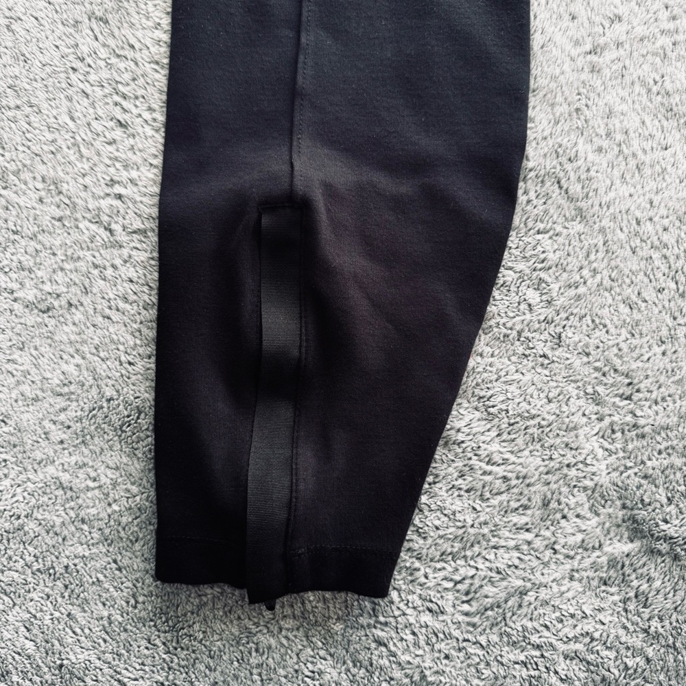 Nike Black Thick Material Front Seam - High Waisted Leggings with Ankle Zips - S - Picture 3 of 10